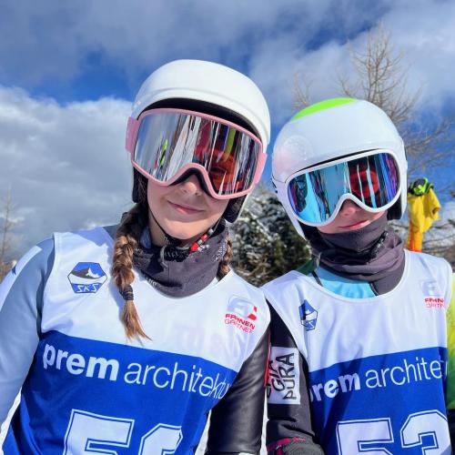 Das Paulinum holt bei den Schwazer Pflichtschulmeisterschaften den Wanderpokal.