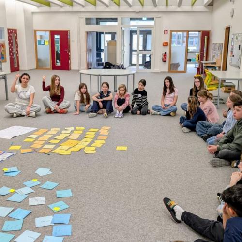 Zeit schenken in der VS Johannes Messner